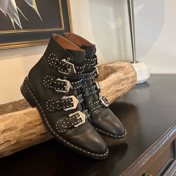 Givenchy Prue Black Leather Buckle Boot - Picture 3 of 14